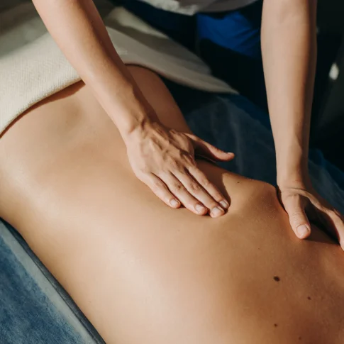 Классический массаж тела