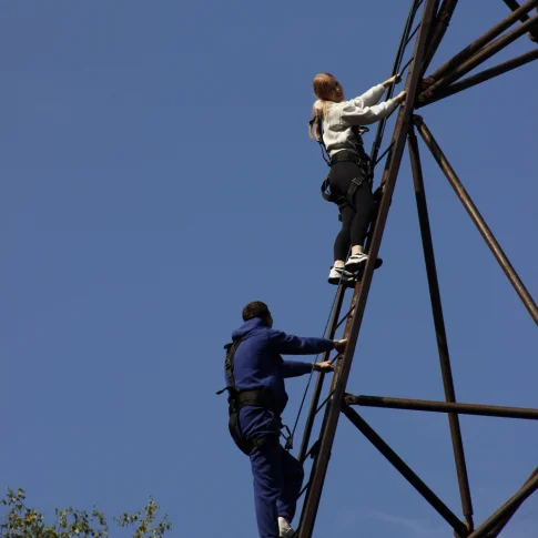 Роупджампинг: прыжок с веревкой