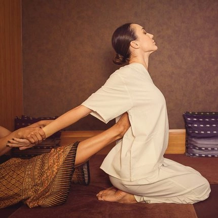 Традиционный тайский массаж и фут-массаж «Заряд бодрости» 