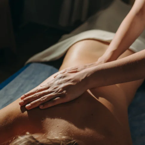 Классический массаж тела