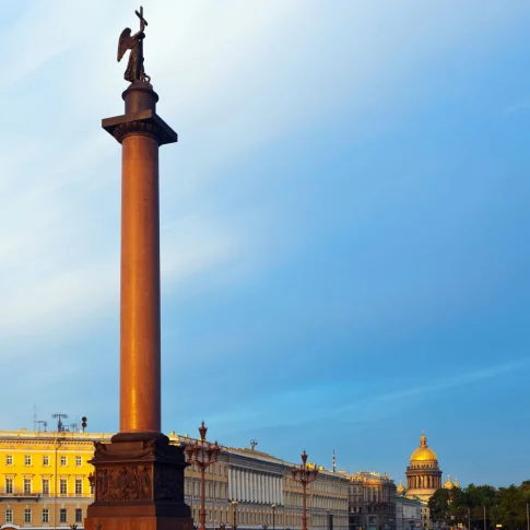 Экскурсия «Дворцовая площадь для детей и их родителей»