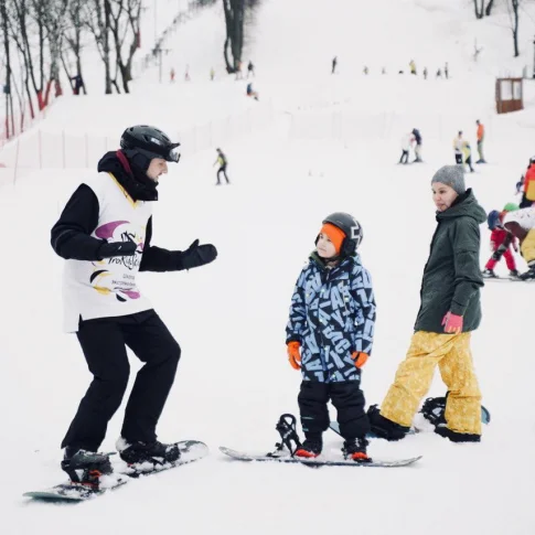 Индивидуальное занятие с инструктором по горным лыжам/сноуборду