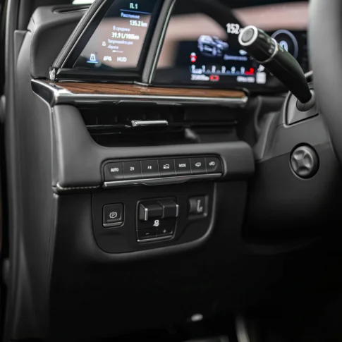 Аренда автомобиля Cadillac Escalade ESV 
