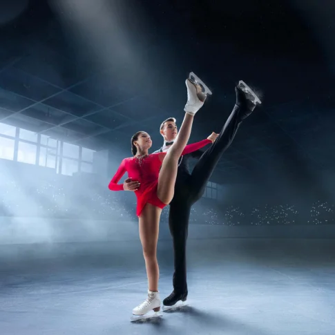 Групповые занятия по фигурному катанию